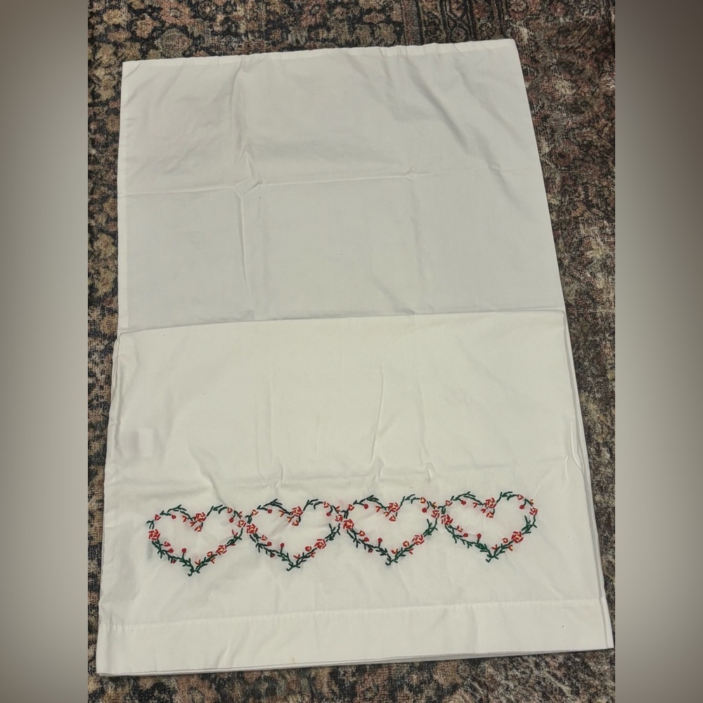 2 Vtg Cotton Hand Embroidered Heart Red Green Pillowcases 29” by 20”